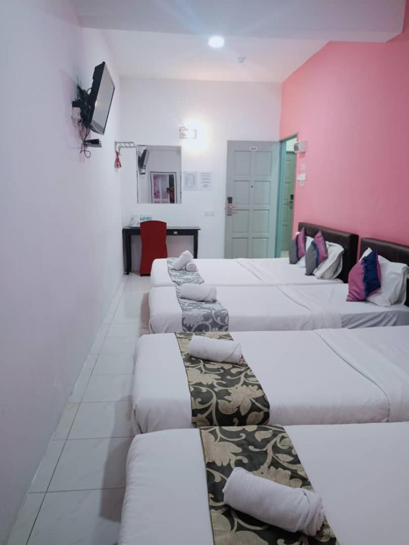 Max Ferringhi Hotel Batu Ferringhi Extérieur photo