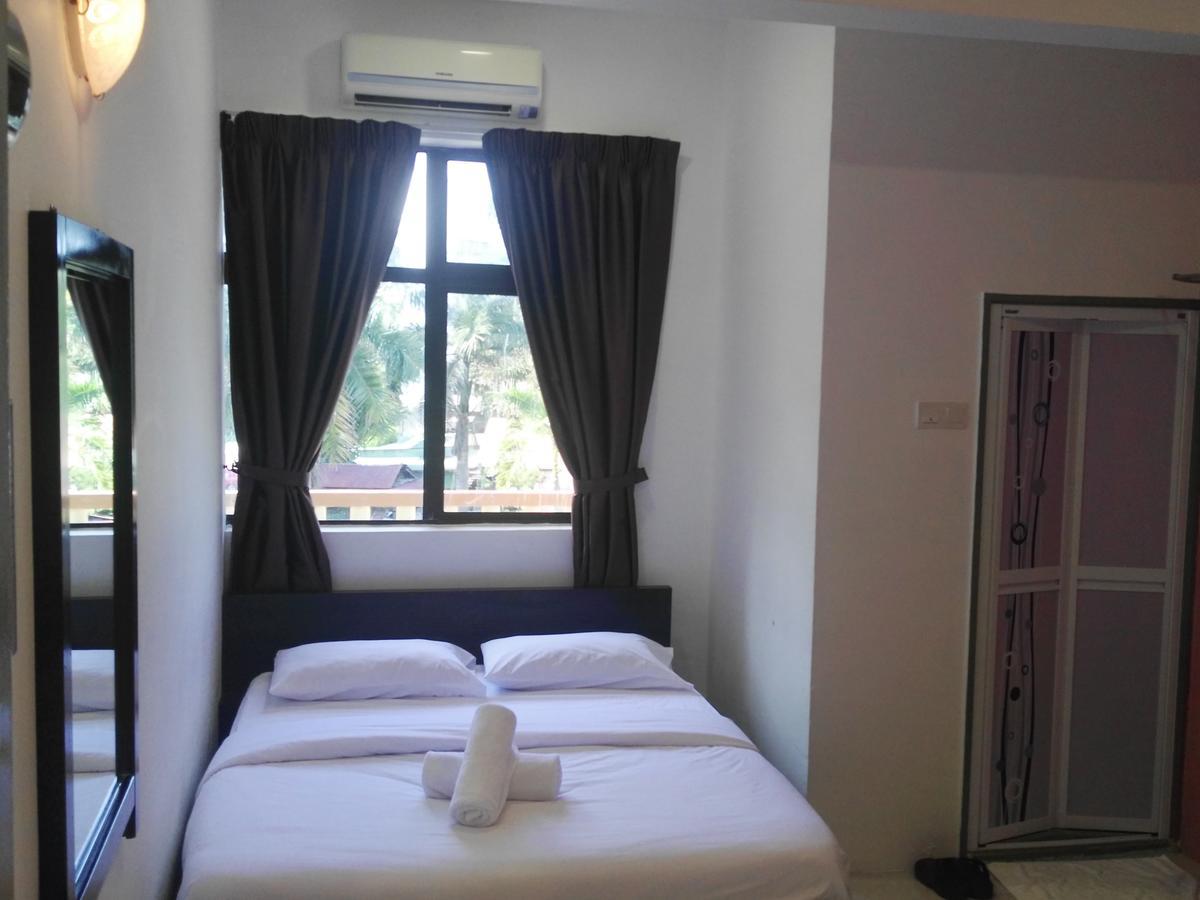 Max Ferringhi Hotel Batu Ferringhi Extérieur photo